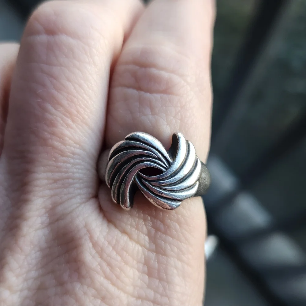 Handmade Sterling Silver 925 Swirl Whirlwind Fireworks Ring Sz 9.5 - Picture 1 of 8